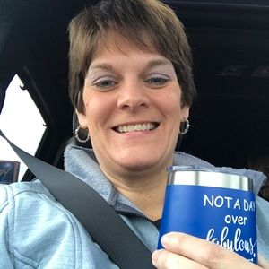 Meet your Posher, Suzie